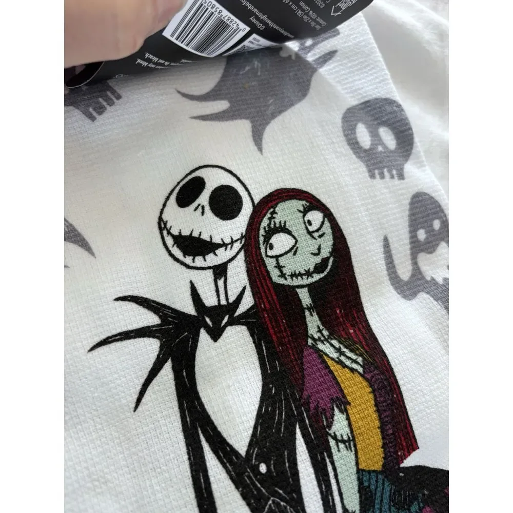 Disney's Nightmare Before‎ Christmas NwT Kitchen Towel. 2805
